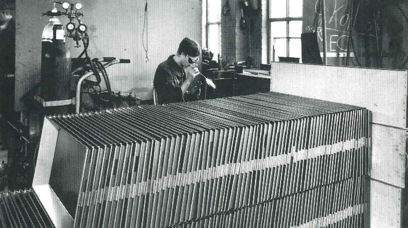 Contour history: gas welding in the 1970s