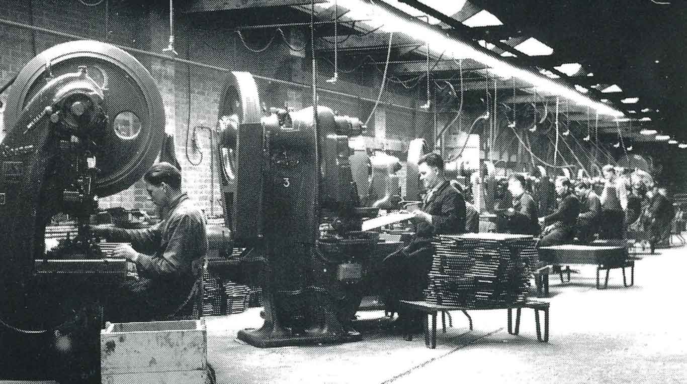 Contour history: eccentric presses in the 1960s